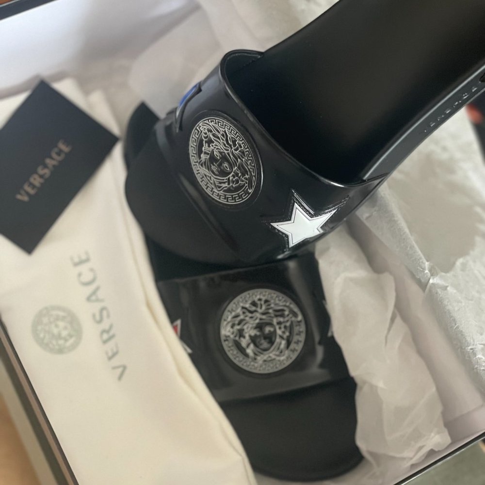 Versace Slides - Picture 2 of 7